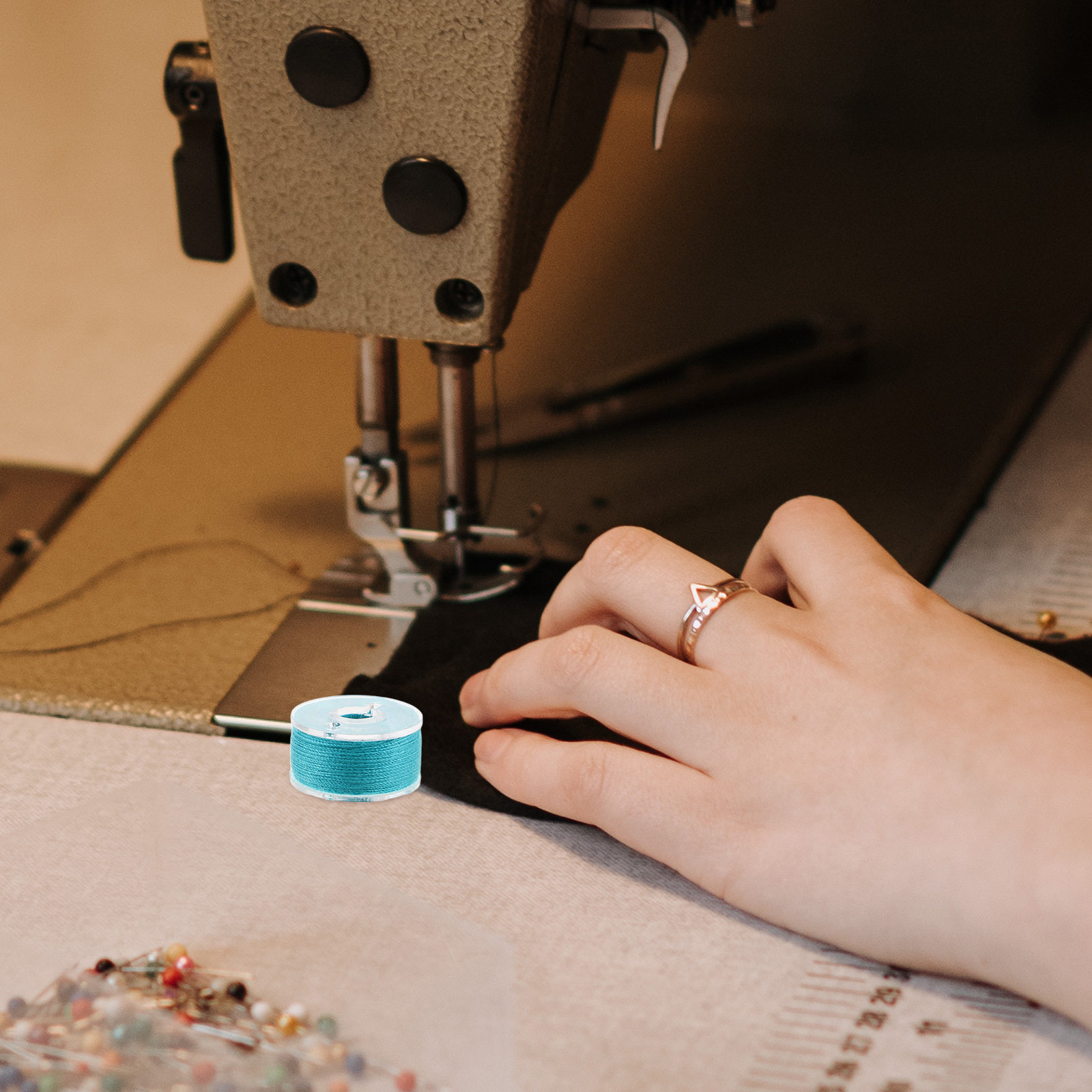 ชุดอุปกรณ์เก็บด้ายและกระสวยจัก - Sewing Kit บทวิจารณ์และราคา